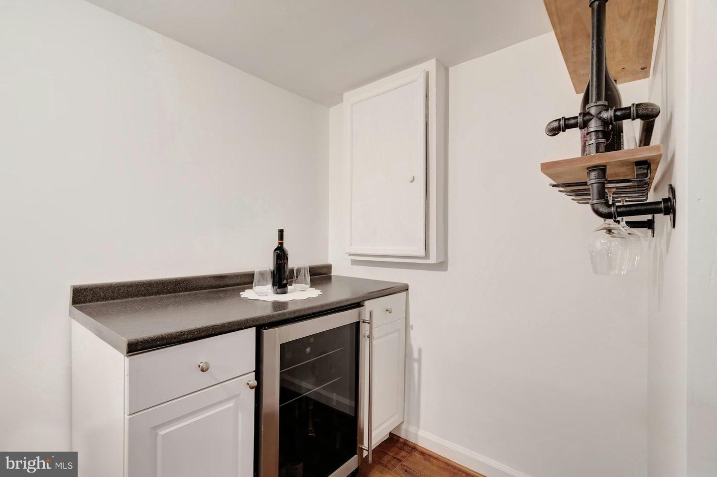 3540 EWELL ST, ANNANDALE, Virginia 22003, 5 Bedrooms Bedrooms, 7 Rooms Rooms,2 BathroomsBathrooms,Residential,For sale,3540 EWELL ST,VAFX2272356 MLS # VAFX2272356