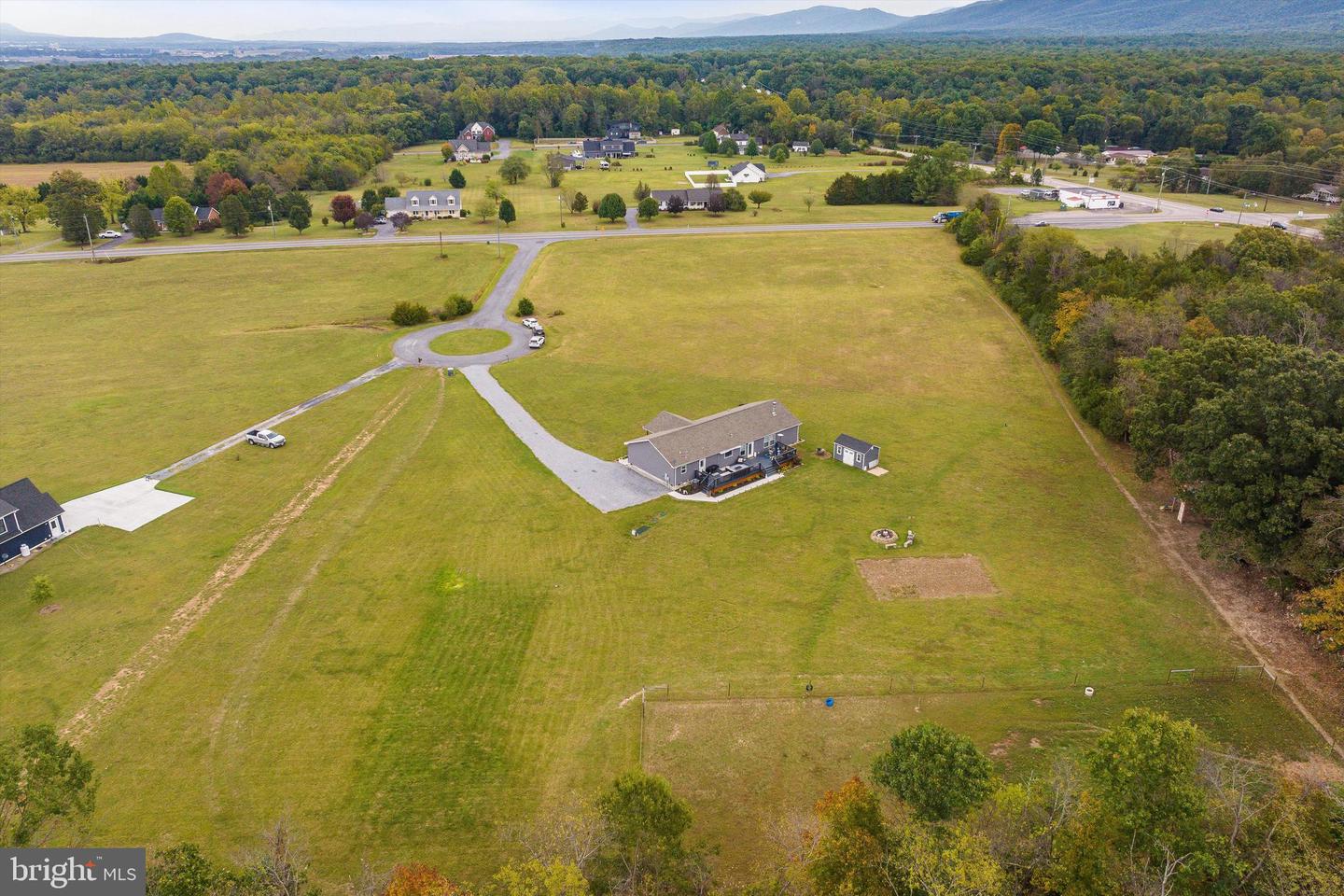 7669 FIFE LN, PORT REPUBLIC, Virginia 24471, 3 Bedrooms Bedrooms, ,2 BathroomsBathrooms,Residential,For sale,7669 FIFE LN,VARO2002628 MLS # VARO2002628