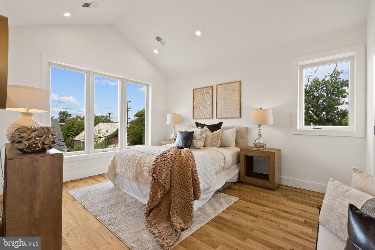 2118 RAND PL NE, WASHINGTON, District Of Columbia 20002, 5 Bedrooms Bedrooms, ,4 BathroomsBathrooms,Residential,For sale,2118 RAND PL NE,DCDC2225354 MLS # DCDC2225354