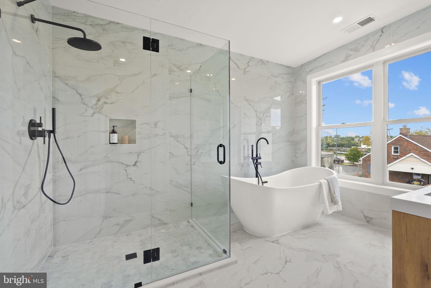 2118 RAND PL NE, WASHINGTON, District Of Columbia 20002, 5 Bedrooms Bedrooms, ,4 BathroomsBathrooms,Residential,For sale,2118 RAND PL NE,DCDC2225354 MLS # DCDC2225354