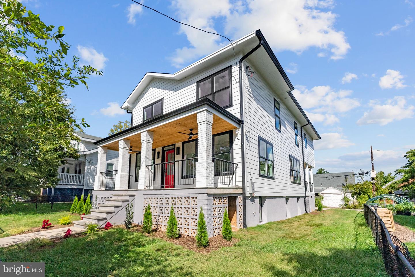 2118 RAND PL NE, WASHINGTON, District Of Columbia 20002, 5 Bedrooms Bedrooms, ,4 BathroomsBathrooms,Residential,For sale,2118 RAND PL NE,DCDC2225354 MLS # DCDC2225354