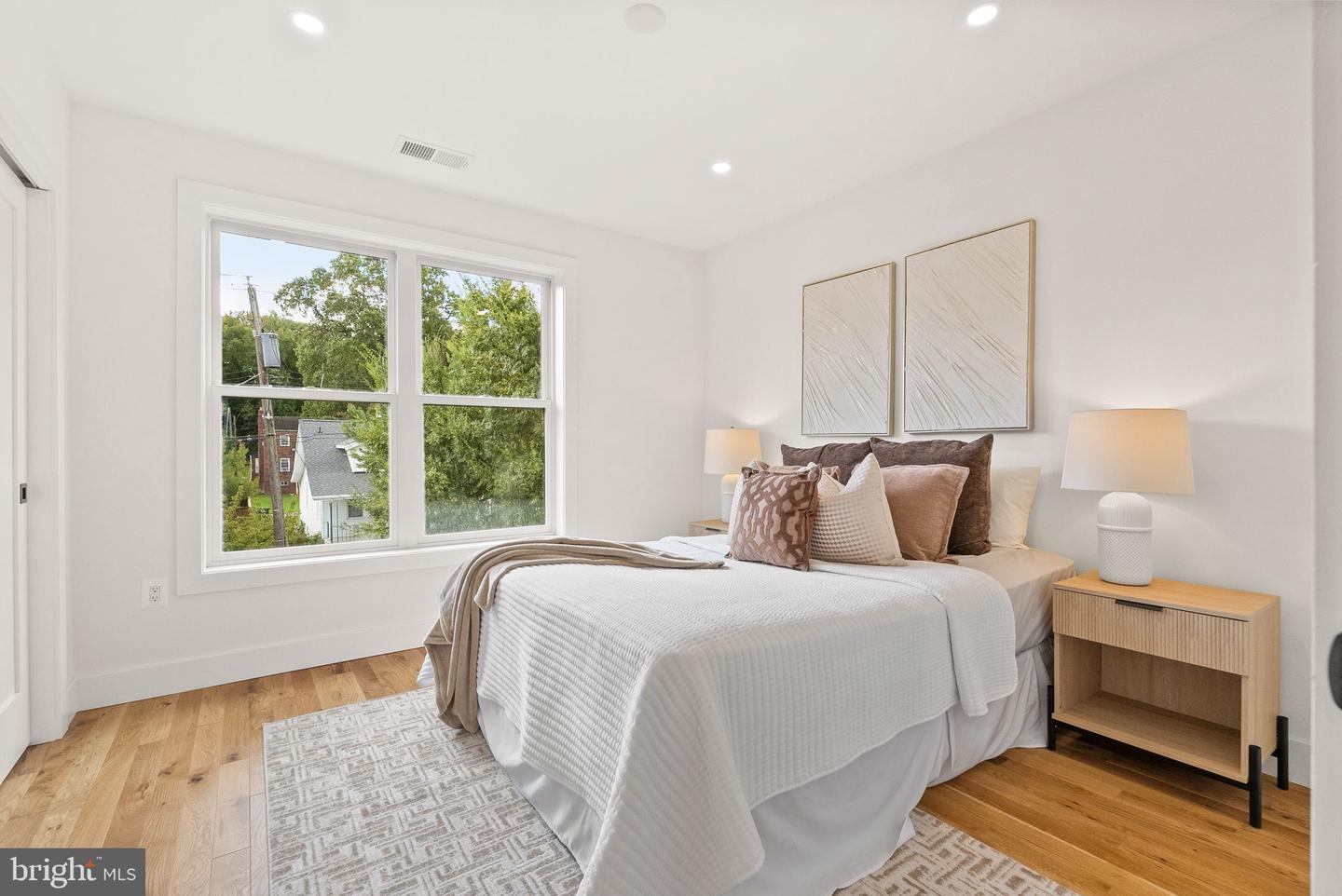 2118 RAND PL NE, WASHINGTON, District Of Columbia 20002, 5 Bedrooms Bedrooms, ,4 BathroomsBathrooms,Residential,For sale,2118 RAND PL NE,DCDC2225354 MLS # DCDC2225354