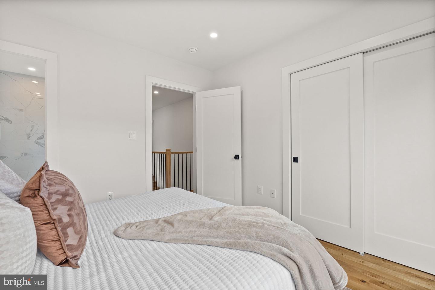 2118 RAND PL NE, WASHINGTON, District Of Columbia 20002, 5 Bedrooms Bedrooms, ,4 BathroomsBathrooms,Residential,For sale,2118 RAND PL NE,DCDC2225354 MLS # DCDC2225354