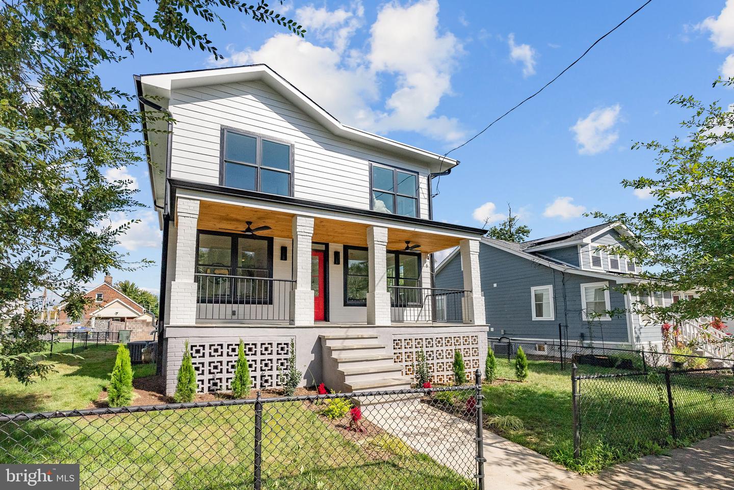 2118 RAND PL NE, WASHINGTON, District Of Columbia 20002, 5 Bedrooms Bedrooms, ,4 BathroomsBathrooms,Residential,For sale,2118 RAND PL NE,DCDC2225354 MLS # DCDC2225354