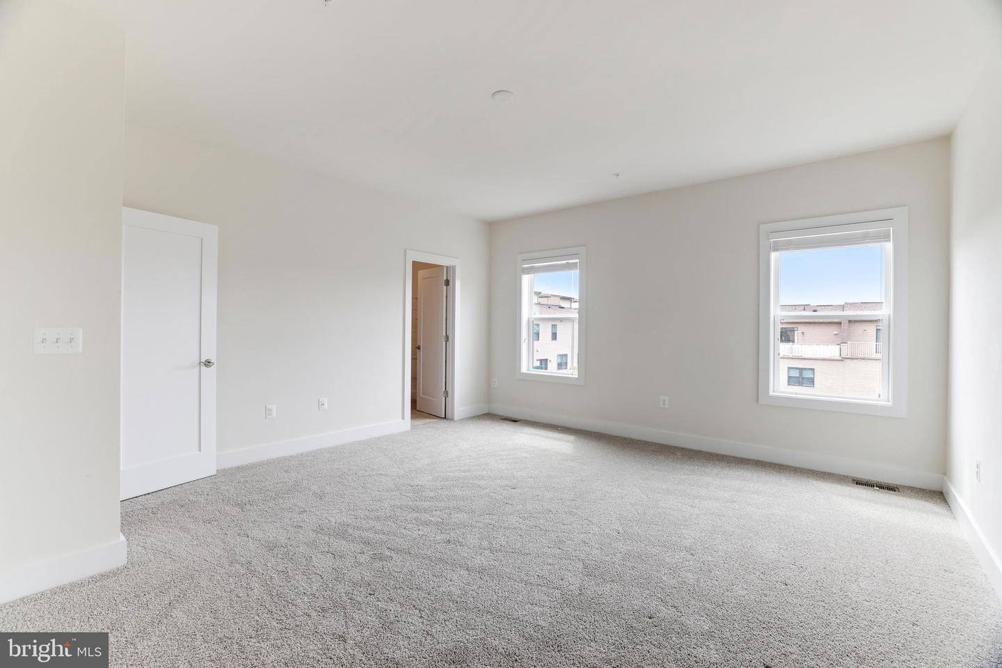 44750 TIVERTON SQ, ASHBURN, Virginia 20147, 3 Bedrooms Bedrooms, ,2 BathroomsBathrooms,Residential,For sale,44750 TIVERTON SQ,VALO2108182 MLS # VALO2108182