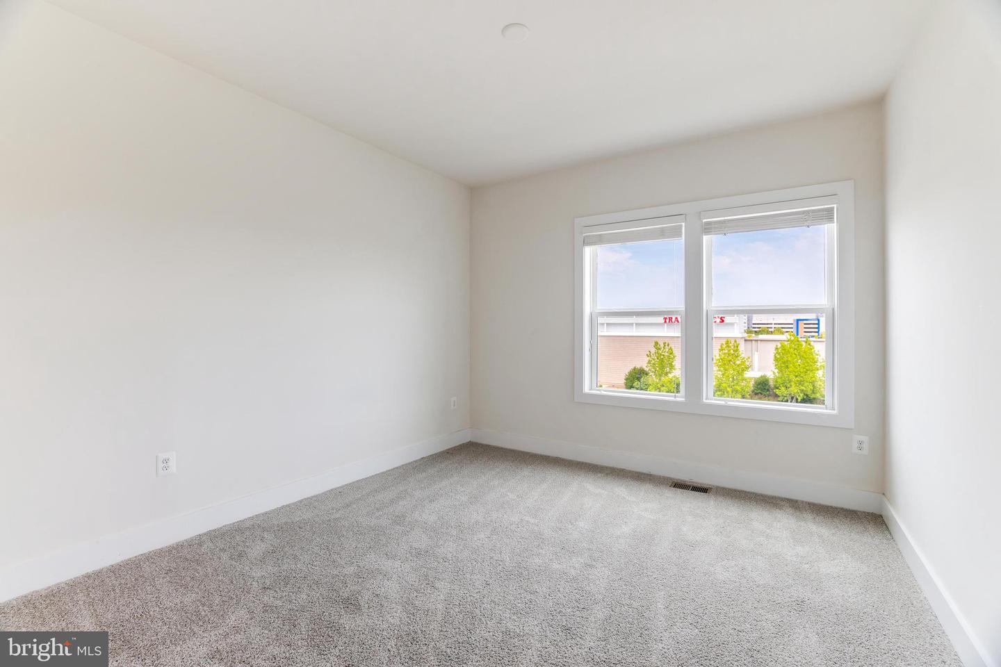 44750 TIVERTON SQ, ASHBURN, Virginia 20147, 3 Bedrooms Bedrooms, ,2 BathroomsBathrooms,Residential,For sale,44750 TIVERTON SQ,VALO2108182 MLS # VALO2108182