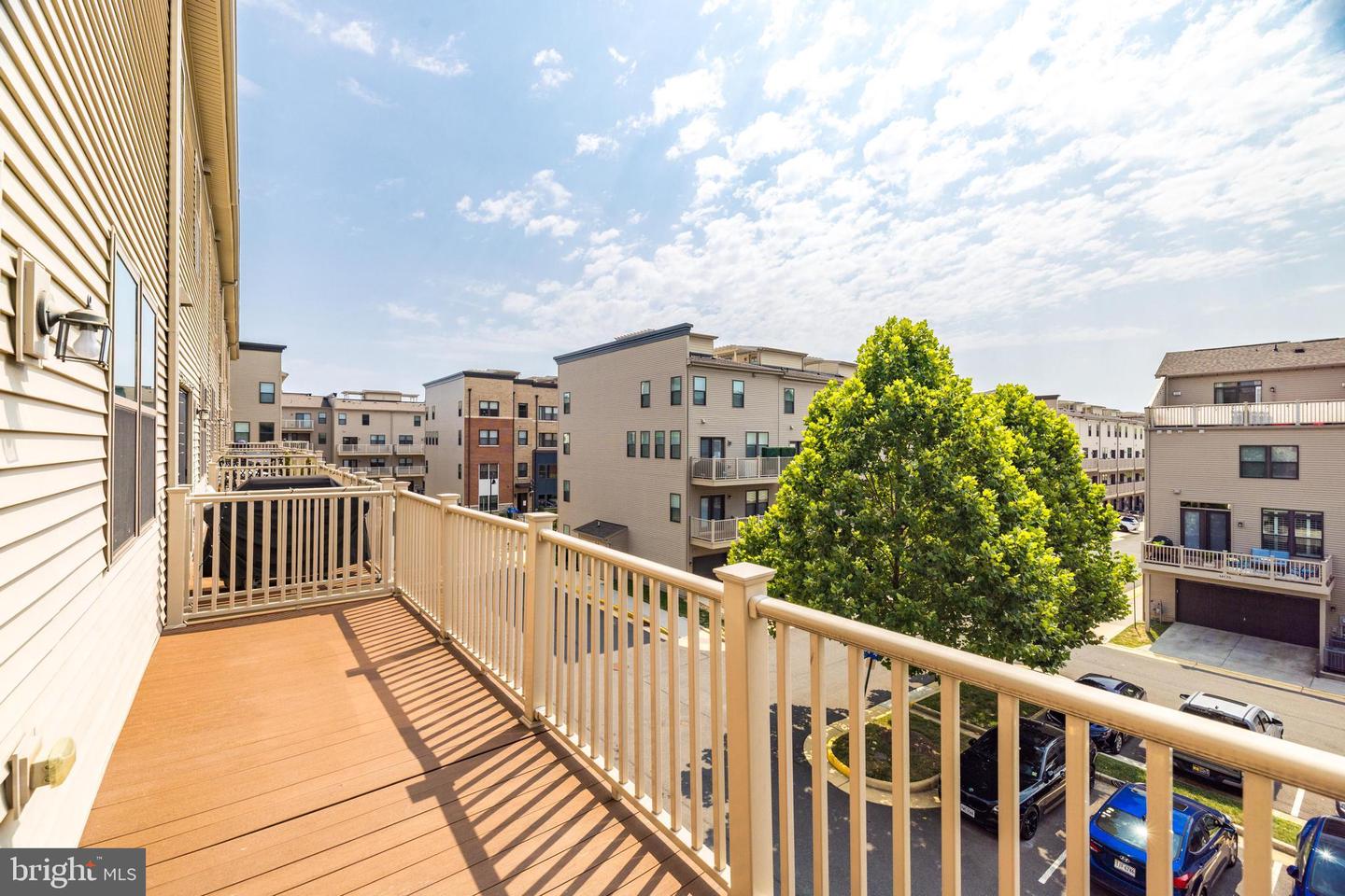44750 TIVERTON SQ, ASHBURN, Virginia 20147, 3 Bedrooms Bedrooms, ,2 BathroomsBathrooms,Residential,For sale,44750 TIVERTON SQ,VALO2108182 MLS # VALO2108182