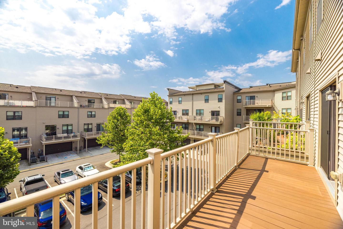 44750 TIVERTON SQ, ASHBURN, Virginia 20147, 3 Bedrooms Bedrooms, ,2 BathroomsBathrooms,Residential,For sale,44750 TIVERTON SQ,VALO2108182 MLS # VALO2108182