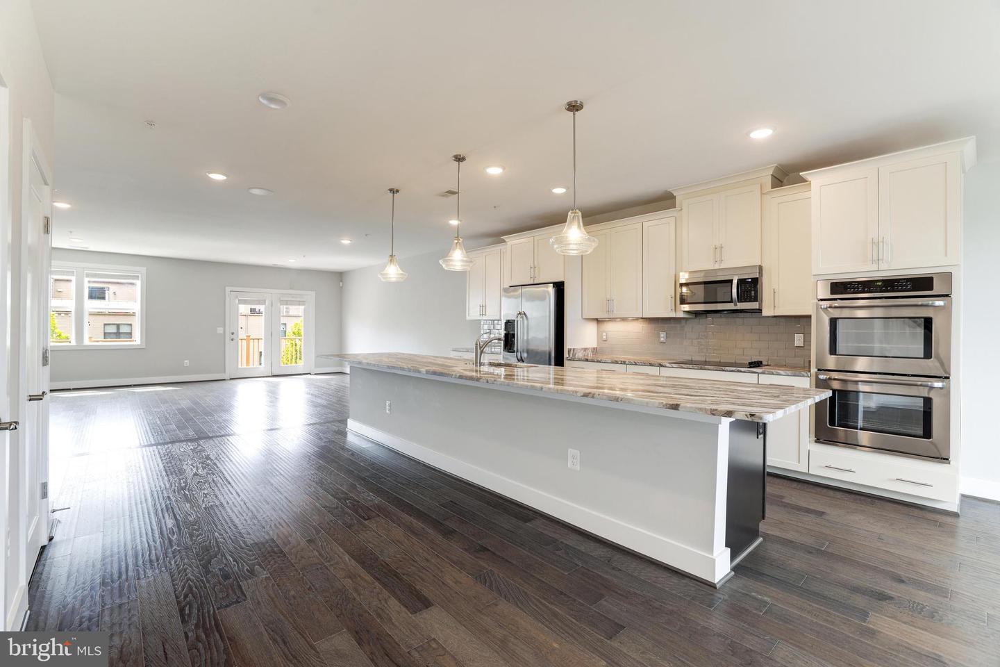 44750 TIVERTON SQ, ASHBURN, Virginia 20147, 3 Bedrooms Bedrooms, ,2 BathroomsBathrooms,Residential,For sale,44750 TIVERTON SQ,VALO2108182 MLS # VALO2108182