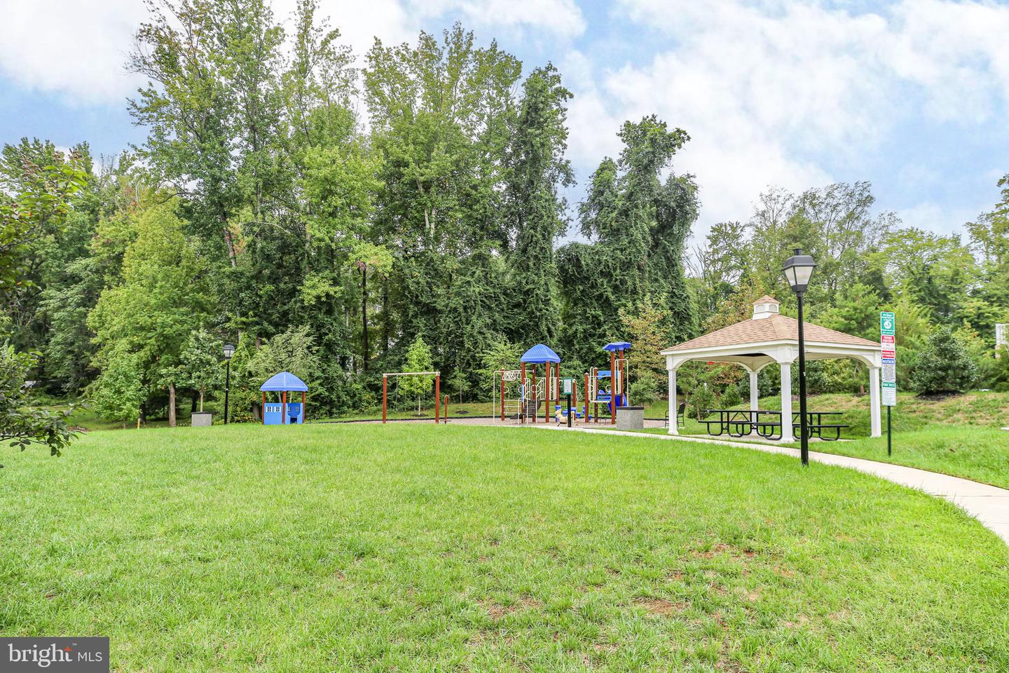 18353 REAPER HILL CT, TRIANGLE, Virginia 22172, 3 Bedrooms Bedrooms, ,3 BathroomsBathrooms,Residential,For sale,18353 REAPER HILL CT,VAPW2105338 MLS # VAPW2105338