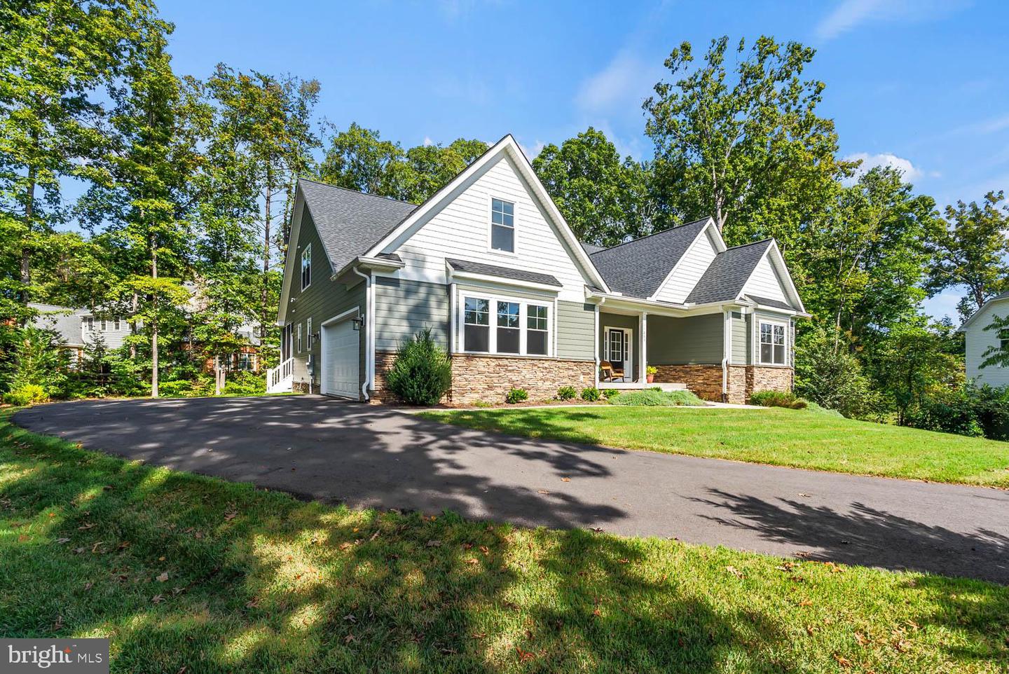 11603 SOUTHVIEW CT, SPOTSYLVANIA, Virginia 22551, 6 Bedrooms Bedrooms, ,5 BathroomsBathrooms,Residential,For sale,11603 SOUTHVIEW CT,VASP2036668 MLS # VASP2036668