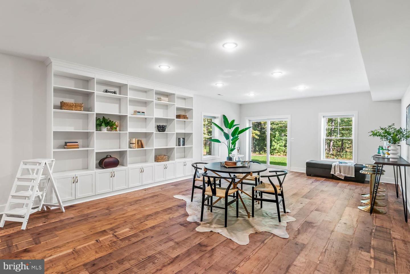 11603 SOUTHVIEW CT, SPOTSYLVANIA, Virginia 22551, 6 Bedrooms Bedrooms, ,5 BathroomsBathrooms,Residential,For sale,11603 SOUTHVIEW CT,VASP2036668 MLS # VASP2036668