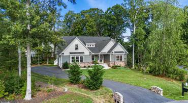 11603 SOUTHVIEW CT, SPOTSYLVANIA, Virginia 22551, 6 Bedrooms Bedrooms, ,5 BathroomsBathrooms,Residential,For sale,11603 SOUTHVIEW CT,VASP2036668 MLS # VASP2036668