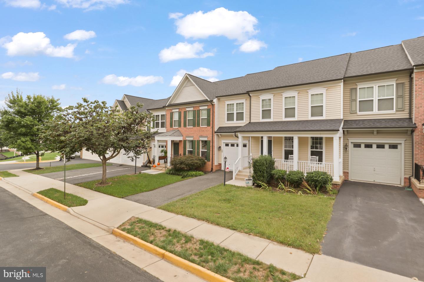12041 LAKE DORIAN DR, BRISTOW, Virginia 20136, 4 Bedrooms Bedrooms, ,3 BathroomsBathrooms,Residential,For sale,12041 LAKE DORIAN DR,VAPW2105348 MLS # VAPW2105348