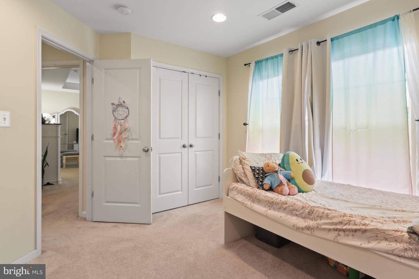 12041 LAKE DORIAN DR, BRISTOW, Virginia 20136, 4 Bedrooms Bedrooms, ,3 BathroomsBathrooms,Residential,For sale,12041 LAKE DORIAN DR,VAPW2105348 MLS # VAPW2105348