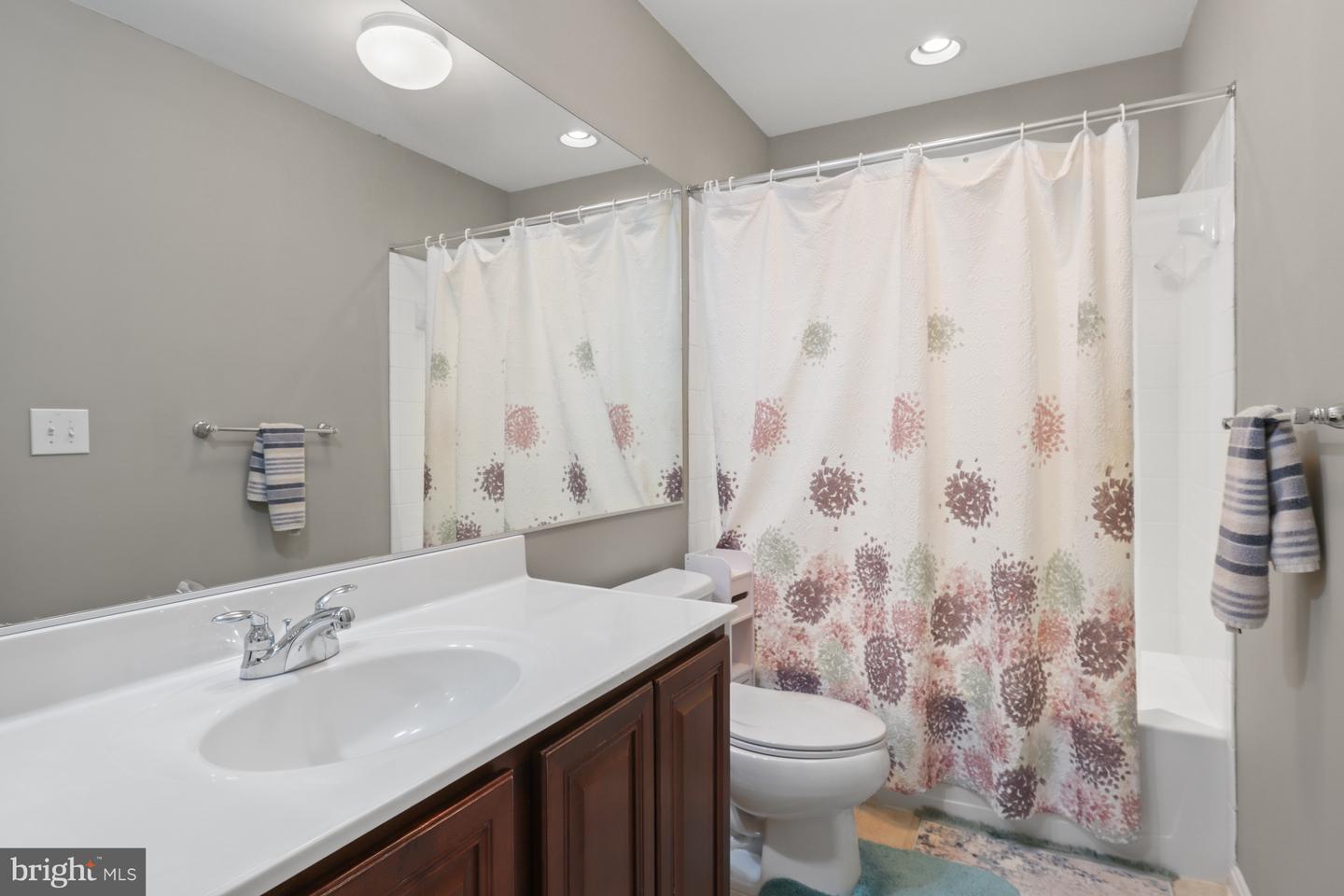12041 LAKE DORIAN DR, BRISTOW, Virginia 20136, 4 Bedrooms Bedrooms, ,3 BathroomsBathrooms,Residential,For sale,12041 LAKE DORIAN DR,VAPW2105348 MLS # VAPW2105348