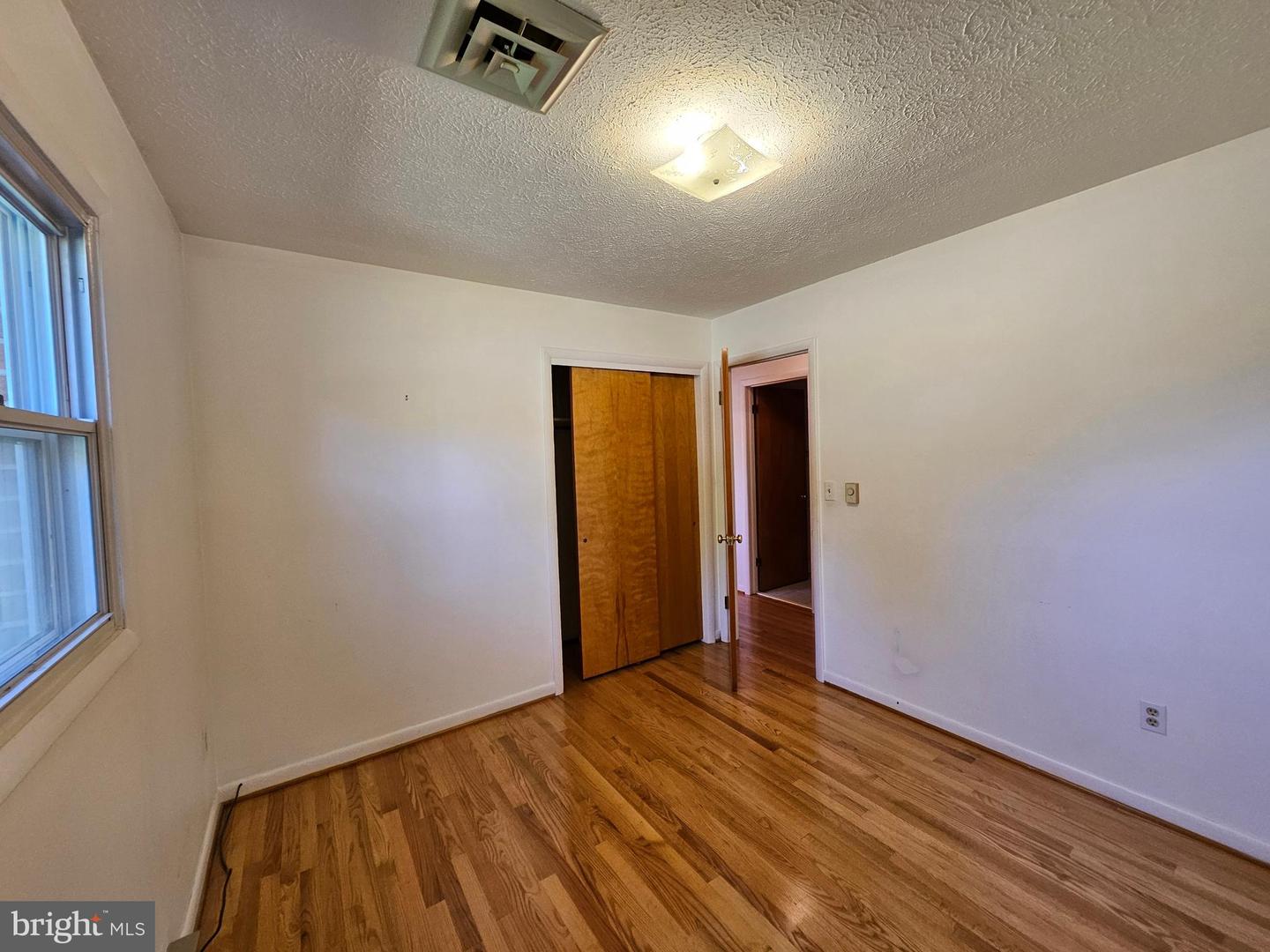 341 WOOD AVE, WINCHESTER, Virginia 22601, 3 Bedrooms Bedrooms, ,2 BathroomsBathrooms,Residential,For sale,341 WOOD AVE,VAWI2009188 MLS # VAWI2009188