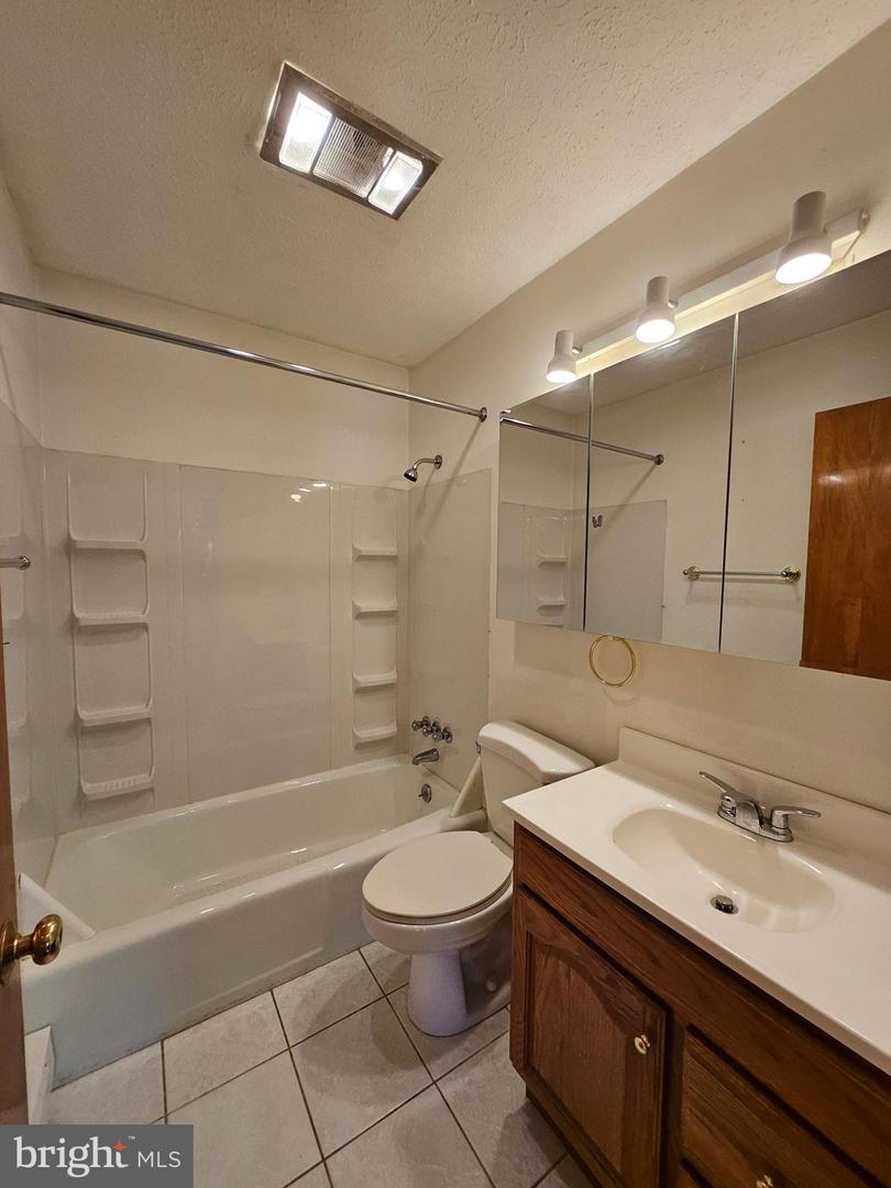 341 WOOD AVE, WINCHESTER, Virginia 22601, 3 Bedrooms Bedrooms, ,2 BathroomsBathrooms,Residential,For sale,341 WOOD AVE,VAWI2009188 MLS # VAWI2009188