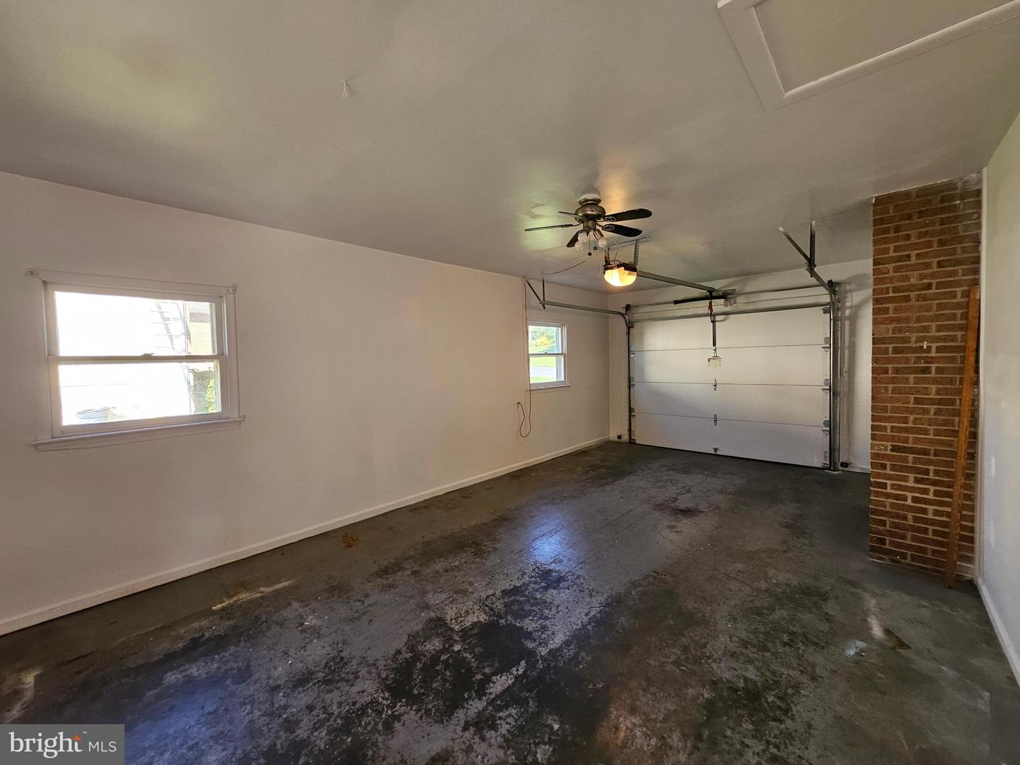 341 WOOD AVE, WINCHESTER, Virginia 22601, 3 Bedrooms Bedrooms, ,2 BathroomsBathrooms,Residential,For sale,341 WOOD AVE,VAWI2009188 MLS # VAWI2009188