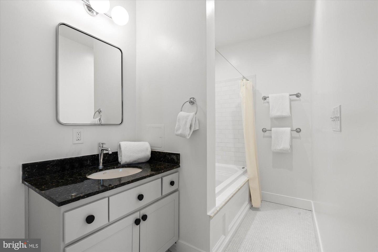 2145 N STREET NW #3, WASHINGTON, District Of Columbia 20037, 2 Bedrooms Bedrooms, 9 Rooms Rooms,2 BathroomsBathrooms,Residential,For sale,2145 N STREET NW #3,DCDC2225444 MLS # DCDC2225444