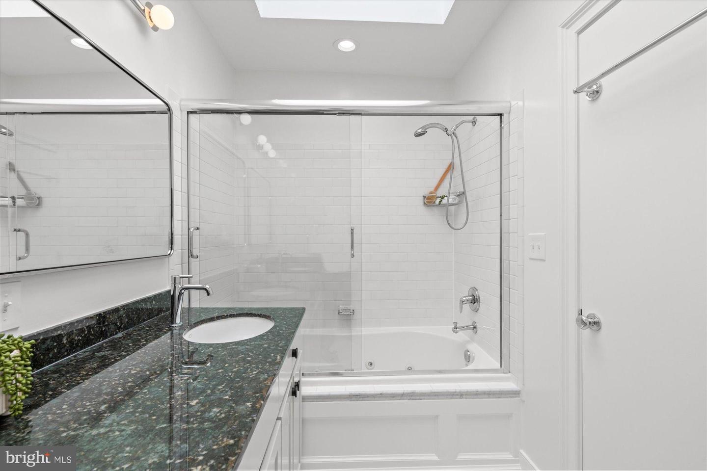 2145 N STREET NW #3, WASHINGTON, District Of Columbia 20037, 2 Bedrooms Bedrooms, 9 Rooms Rooms,2 BathroomsBathrooms,Residential,For sale,2145 N STREET NW #3,DCDC2225444 MLS # DCDC2225444