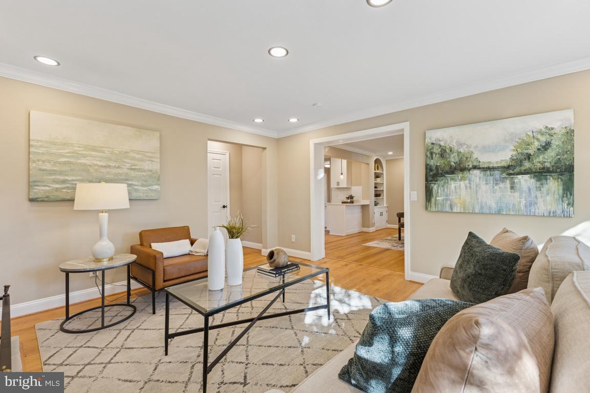1901 BELLE HAVEN RD, ALEXANDRIA, Virginia 22307, 5 Bedrooms Bedrooms, ,3 BathroomsBathrooms,Residential,For sale,1901 BELLE HAVEN RD,VAFX2272718 MLS # VAFX2272718