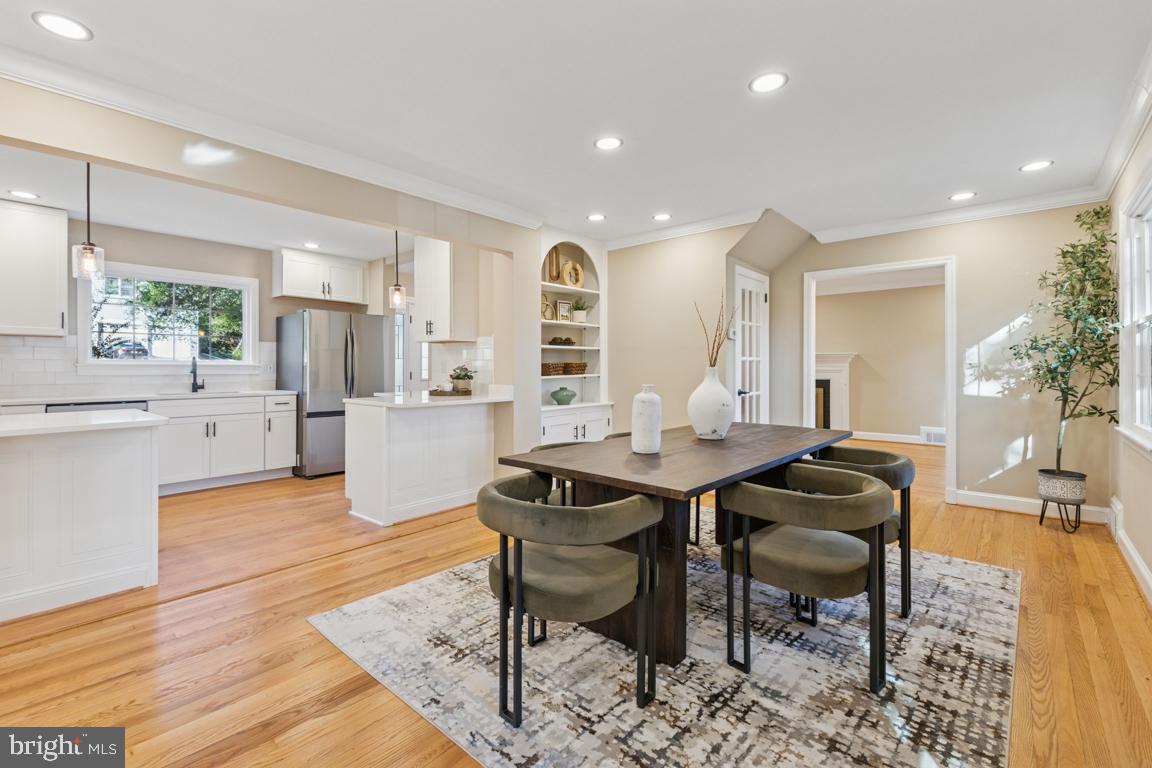 1901 BELLE HAVEN RD, ALEXANDRIA, Virginia 22307, 5 Bedrooms Bedrooms, ,3 BathroomsBathrooms,Residential,For sale,1901 BELLE HAVEN RD,VAFX2272718 MLS # VAFX2272718