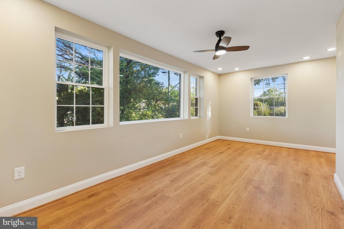 1901 BELLE HAVEN RD, ALEXANDRIA, Virginia 22307, 5 Bedrooms Bedrooms, ,3 BathroomsBathrooms,Residential,For sale,1901 BELLE HAVEN RD,VAFX2272718 MLS # VAFX2272718