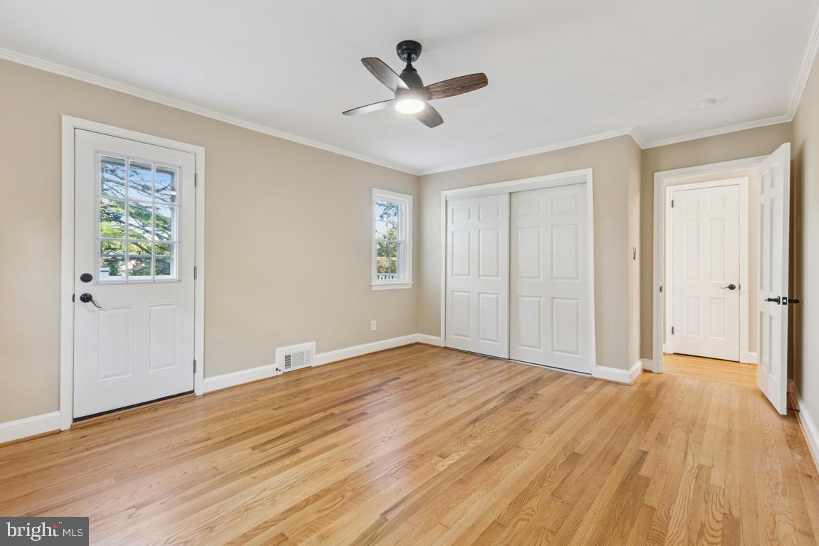 1901 BELLE HAVEN RD, ALEXANDRIA, Virginia 22307, 5 Bedrooms Bedrooms, ,3 BathroomsBathrooms,Residential,For sale,1901 BELLE HAVEN RD,VAFX2272718 MLS # VAFX2272718