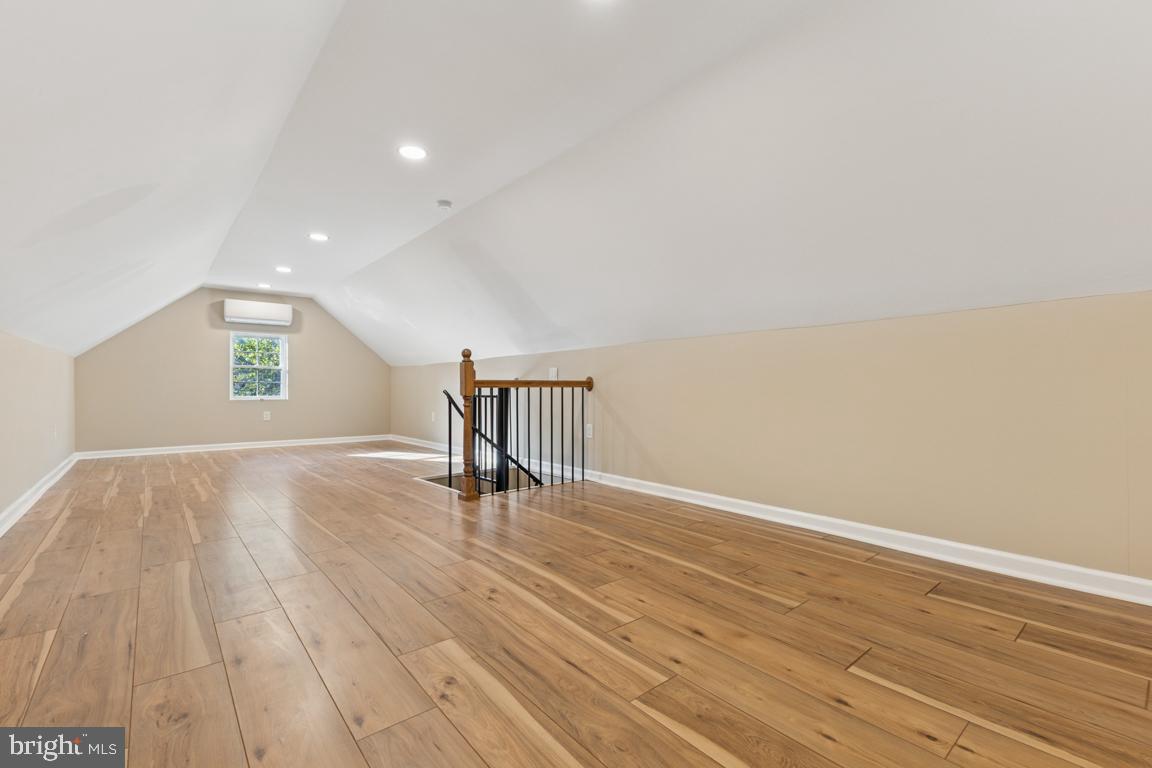 1901 BELLE HAVEN RD, ALEXANDRIA, Virginia 22307, 5 Bedrooms Bedrooms, ,3 BathroomsBathrooms,Residential,For sale,1901 BELLE HAVEN RD,VAFX2272718 MLS # VAFX2272718