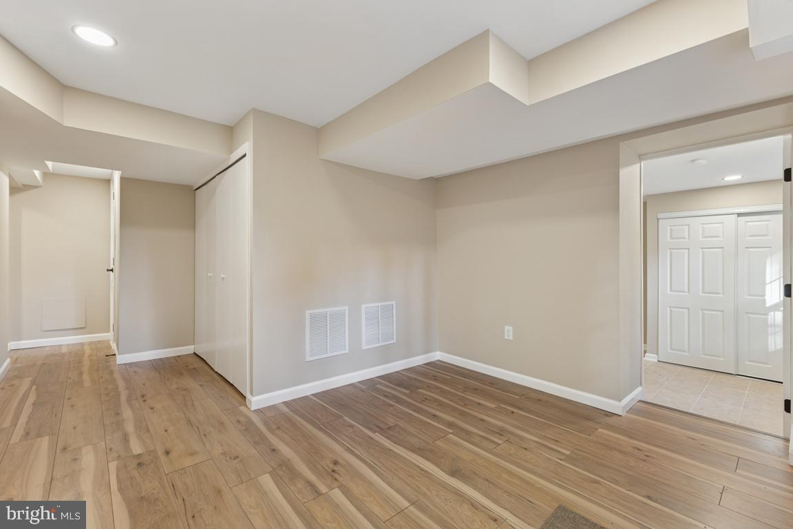 1901 BELLE HAVEN RD, ALEXANDRIA, Virginia 22307, 5 Bedrooms Bedrooms, ,3 BathroomsBathrooms,Residential,For sale,1901 BELLE HAVEN RD,VAFX2272718 MLS # VAFX2272718