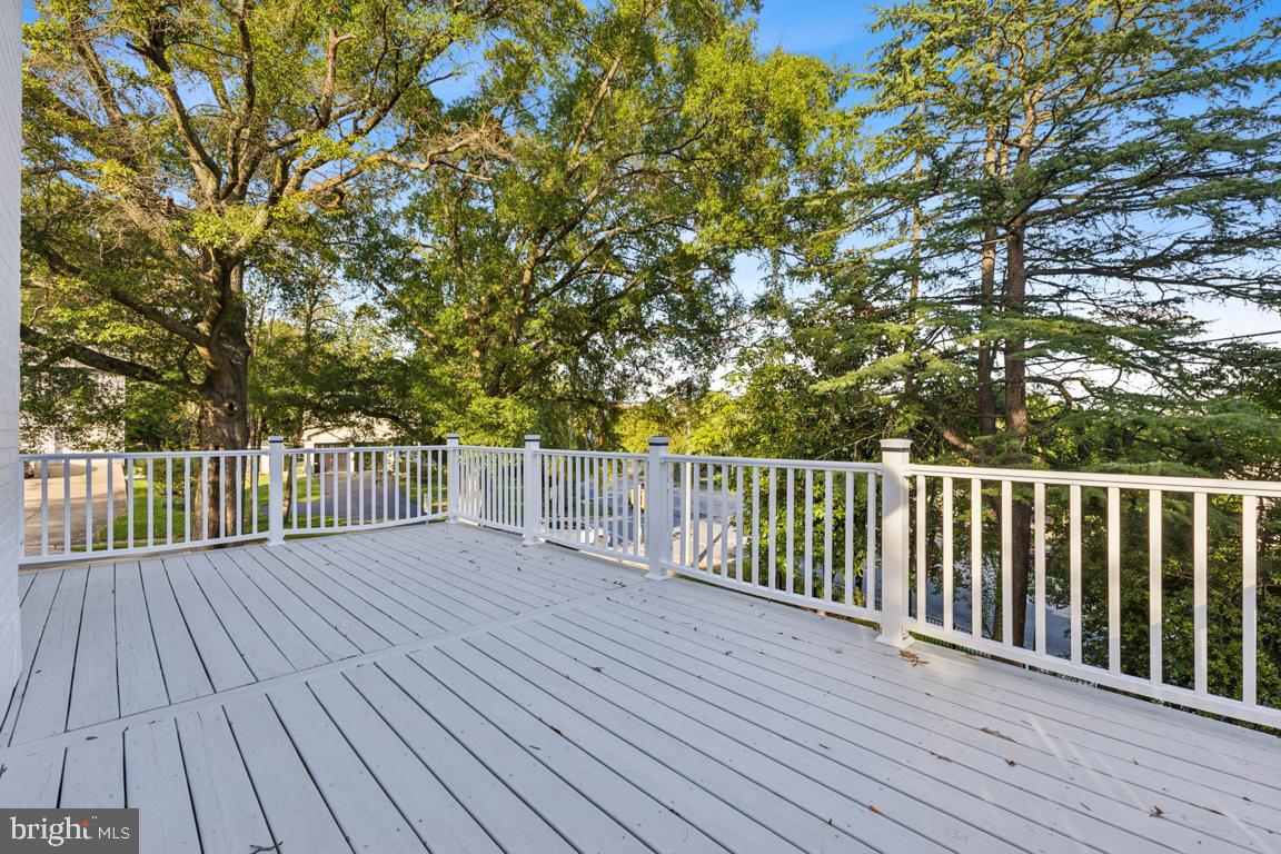 1901 BELLE HAVEN RD, ALEXANDRIA, Virginia 22307, 5 Bedrooms Bedrooms, ,3 BathroomsBathrooms,Residential,For sale,1901 BELLE HAVEN RD,VAFX2272718 MLS # VAFX2272718