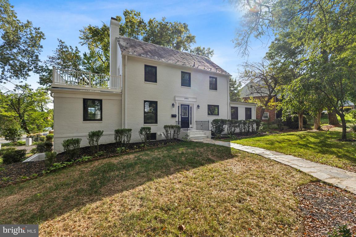 1901 BELLE HAVEN RD, ALEXANDRIA, Virginia 22307, 5 Bedrooms Bedrooms, ,3 BathroomsBathrooms,Residential,For sale,1901 BELLE HAVEN RD,VAFX2272718 MLS # VAFX2272718