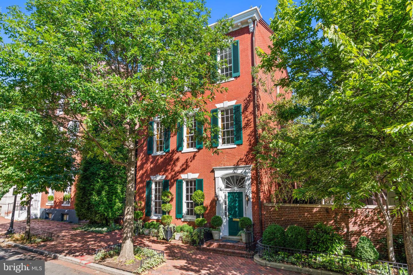 3307 N ST NW, WASHINGTON, District Of Columbia 20007, 5 Bedrooms Bedrooms, ,5 BathroomsBathrooms,Residential,For sale,3307 N ST NW,DCDC2225556 MLS # DCDC2225556
