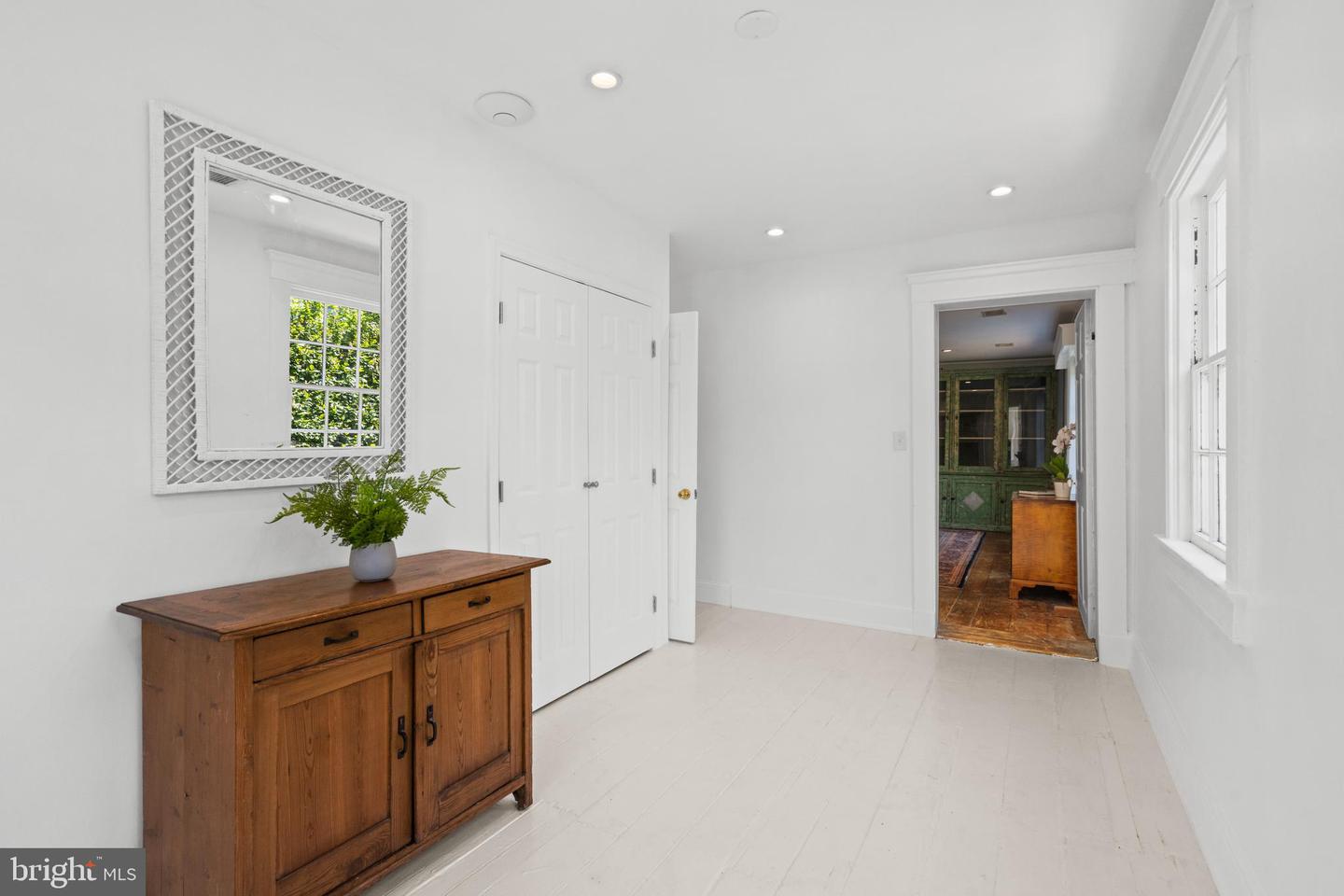 3307 N ST NW, WASHINGTON, District Of Columbia 20007, 5 Bedrooms Bedrooms, ,5 BathroomsBathrooms,Residential,For sale,3307 N ST NW,DCDC2225556 MLS # DCDC2225556