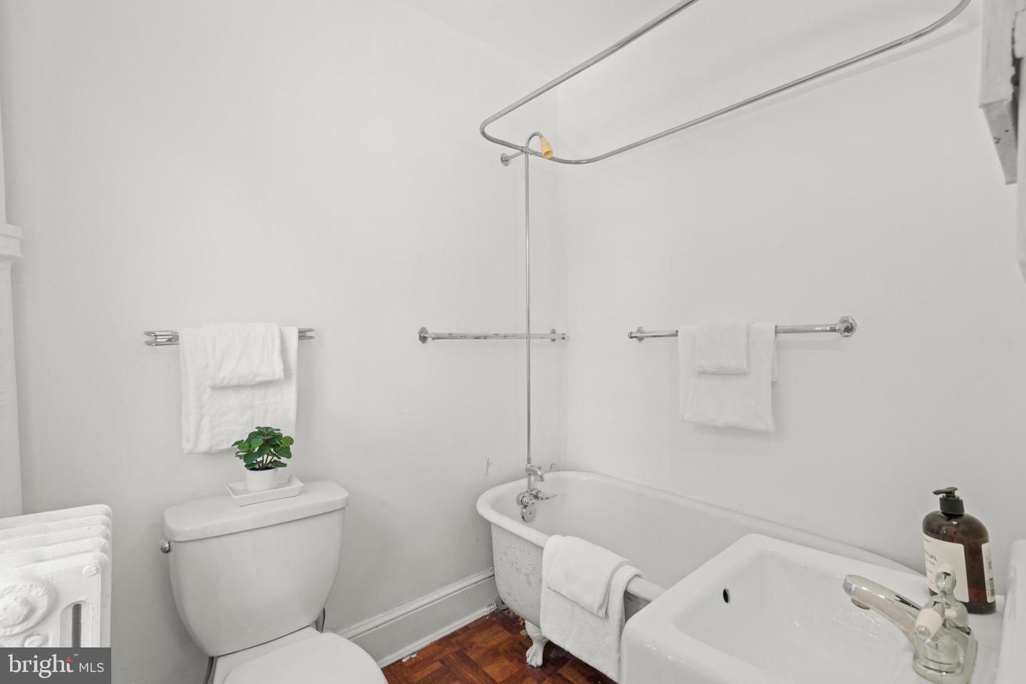 3307 N ST NW, WASHINGTON, District Of Columbia 20007, 5 Bedrooms Bedrooms, ,5 BathroomsBathrooms,Residential,For sale,3307 N ST NW,DCDC2225556 MLS # DCDC2225556