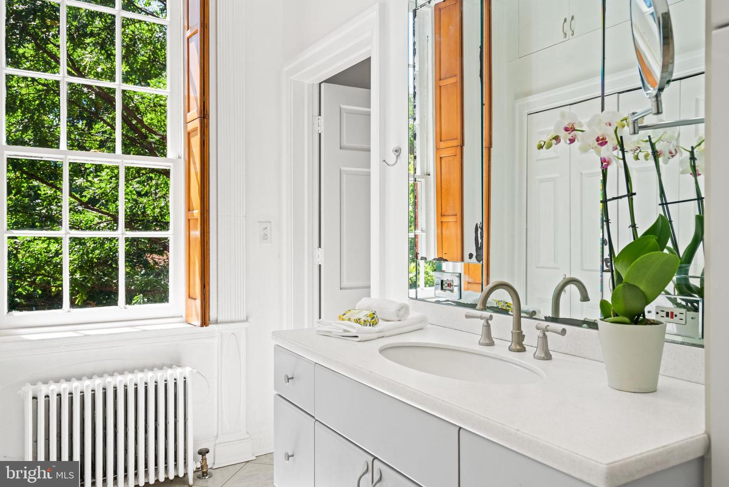 3307 N ST NW, WASHINGTON, District Of Columbia 20007, 5 Bedrooms Bedrooms, ,5 BathroomsBathrooms,Residential,For sale,3307 N ST NW,DCDC2225556 MLS # DCDC2225556