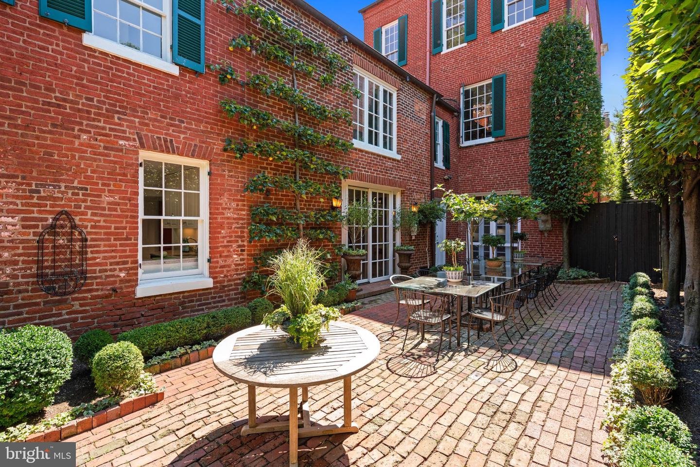3307 N ST NW, WASHINGTON, District Of Columbia 20007, 5 Bedrooms Bedrooms, ,5 BathroomsBathrooms,Residential,For sale,3307 N ST NW,DCDC2225556 MLS # DCDC2225556