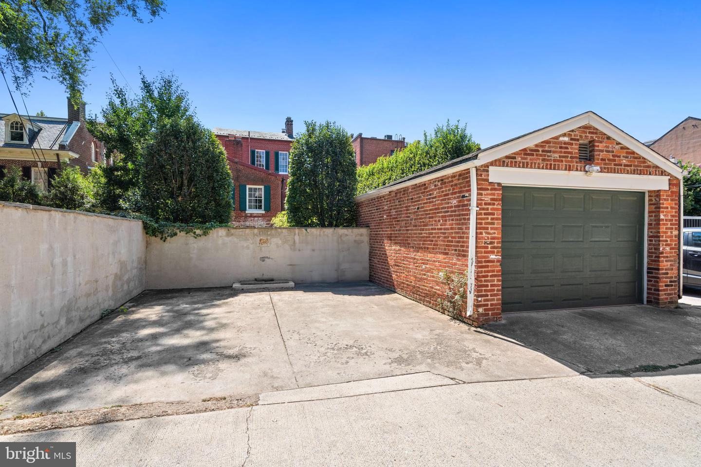 3307 N ST NW, WASHINGTON, District Of Columbia 20007, 5 Bedrooms Bedrooms, ,5 BathroomsBathrooms,Residential,For sale,3307 N ST NW,DCDC2225556 MLS # DCDC2225556