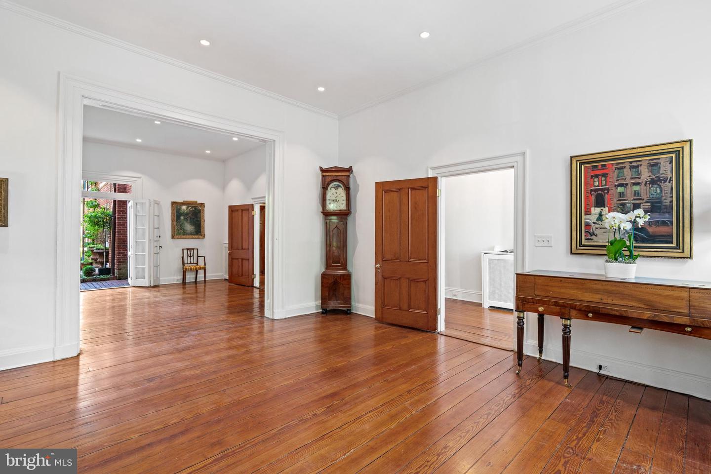 3307 N ST NW, WASHINGTON, District Of Columbia 20007, 5 Bedrooms Bedrooms, ,5 BathroomsBathrooms,Residential,For sale,3307 N ST NW,DCDC2225556 MLS # DCDC2225556