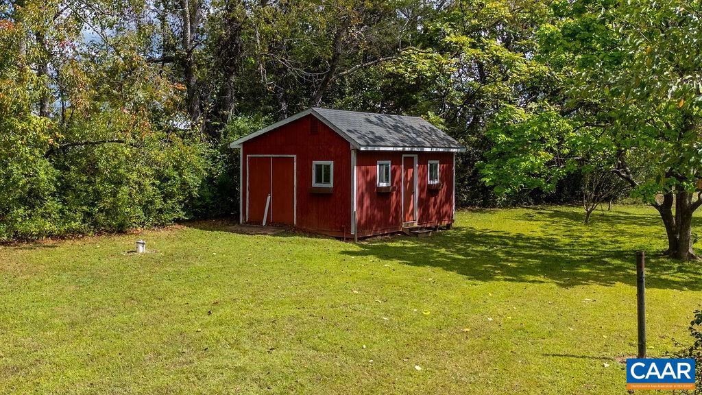 10694 ROCKFISH VALLEY HWY, AFTON, Virginia 22920, 3 Bedrooms Bedrooms, ,2 BathroomsBathrooms,Residential,For sale,10694 ROCKFISH VALLEY HWY,669649 MLS # 669649