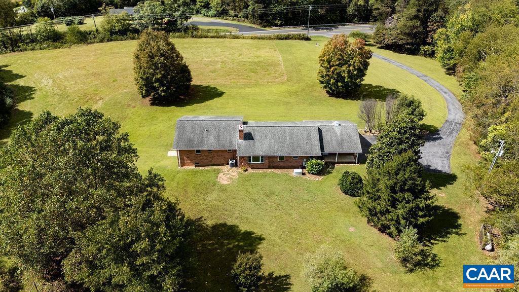 10694 ROCKFISH VALLEY HWY, AFTON, Virginia 22920, 3 Bedrooms Bedrooms, ,2 BathroomsBathrooms,Residential,For sale,10694 ROCKFISH VALLEY HWY,669649 MLS # 669649