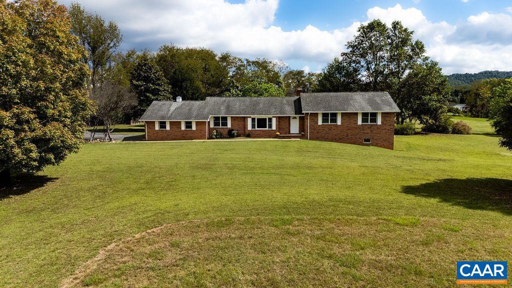 10694 ROCKFISH VALLEY HWY, AFTON, Virginia 22920, 3 Bedrooms Bedrooms, ,2 BathroomsBathrooms,Residential,For sale,10694 ROCKFISH VALLEY HWY,669649 MLS # 669649