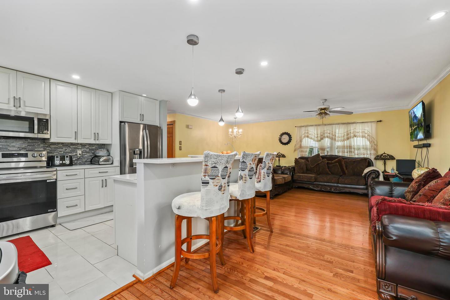 1305 E MAPLE AVE, STERLING, Virginia 20164, 5 Bedrooms Bedrooms, ,3 BathroomsBathrooms,Residential,For sale,1305 E MAPLE AVE,VALO2108286 MLS # VALO2108286