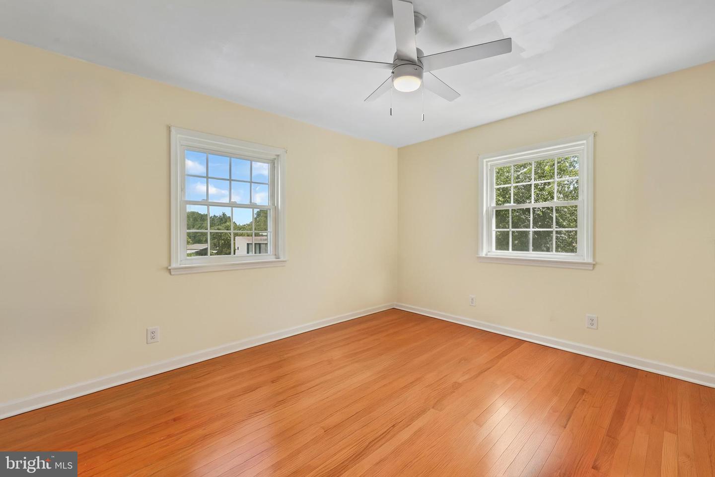 1305 E MAPLE AVE, STERLING, Virginia 20164, 5 Bedrooms Bedrooms, ,3 BathroomsBathrooms,Residential,For sale,1305 E MAPLE AVE,VALO2108286 MLS # VALO2108286
