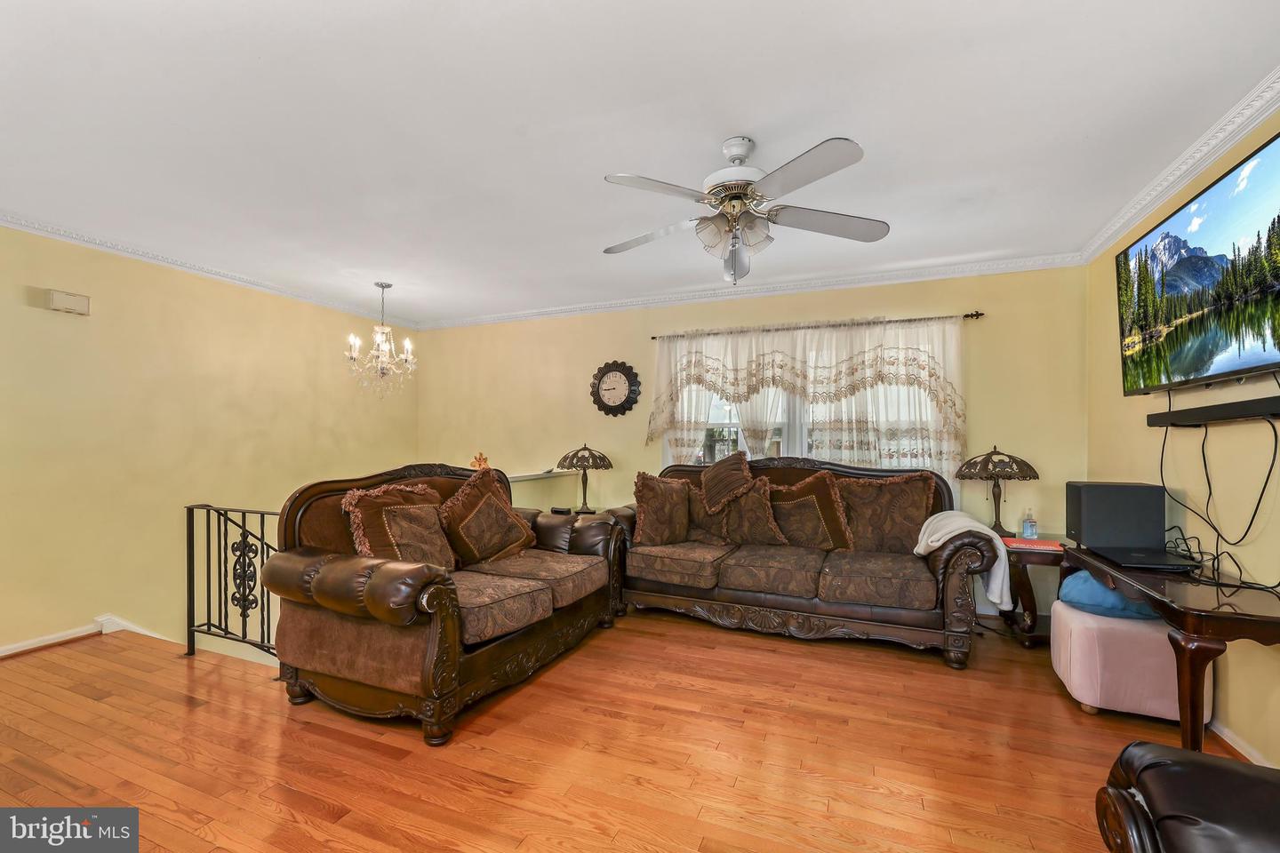 1305 E MAPLE AVE, STERLING, Virginia 20164, 5 Bedrooms Bedrooms, ,3 BathroomsBathrooms,Residential,For sale,1305 E MAPLE AVE,VALO2108286 MLS # VALO2108286