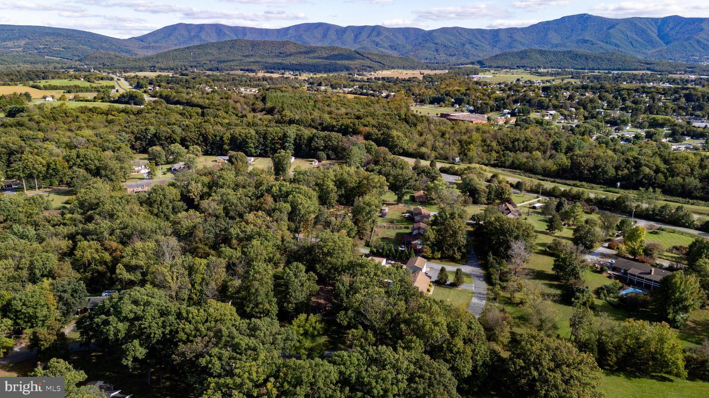 579 CIRCLE VIEW RD, LURAY, Virginia 22835, 3 Bedrooms Bedrooms, ,3 BathroomsBathrooms,Residential,For sale,579 CIRCLE VIEW RD,VAPA2005450 MLS # VAPA2005450