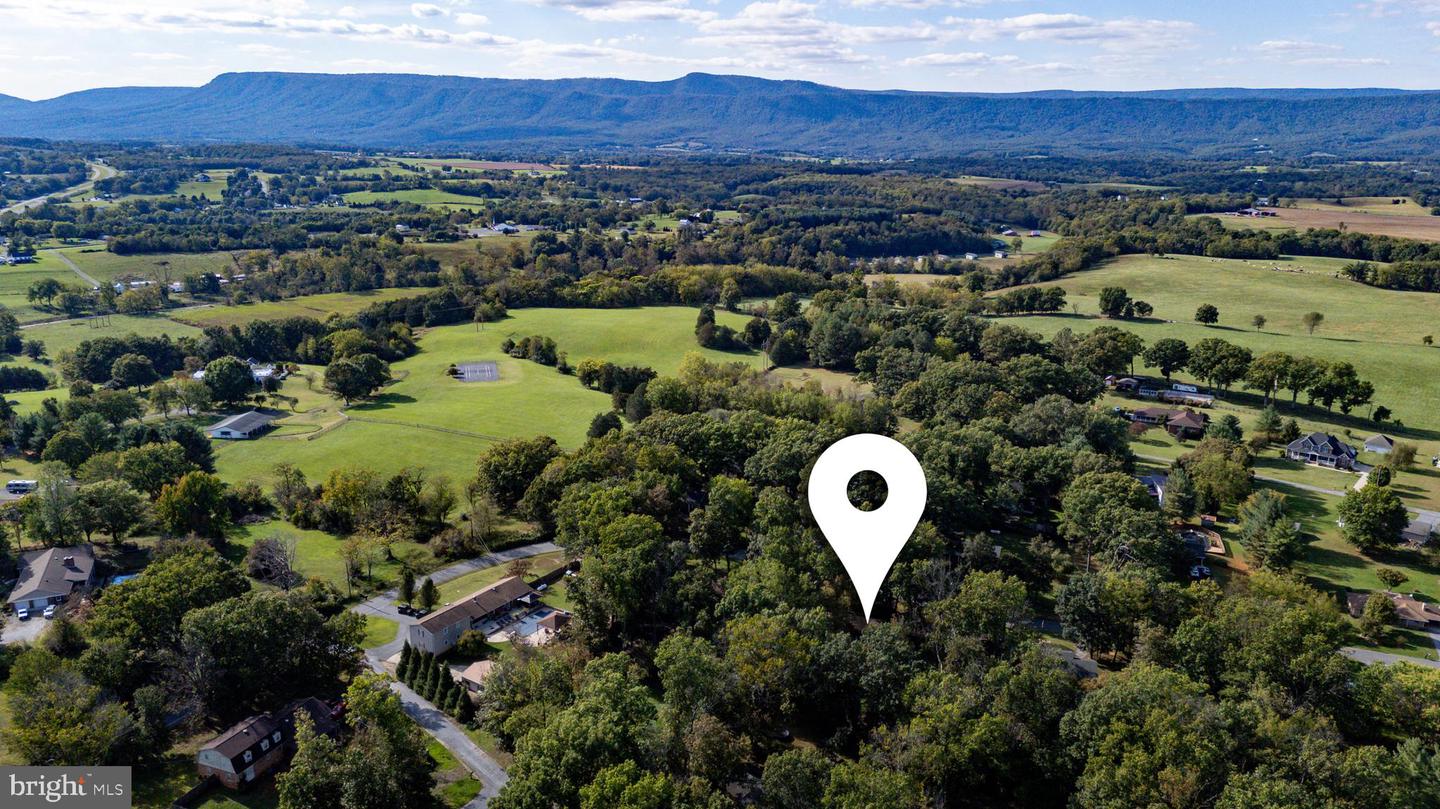 579 CIRCLE VIEW RD, LURAY, Virginia 22835, 3 Bedrooms Bedrooms, ,3 BathroomsBathrooms,Residential,For sale,579 CIRCLE VIEW RD,VAPA2005450 MLS # VAPA2005450