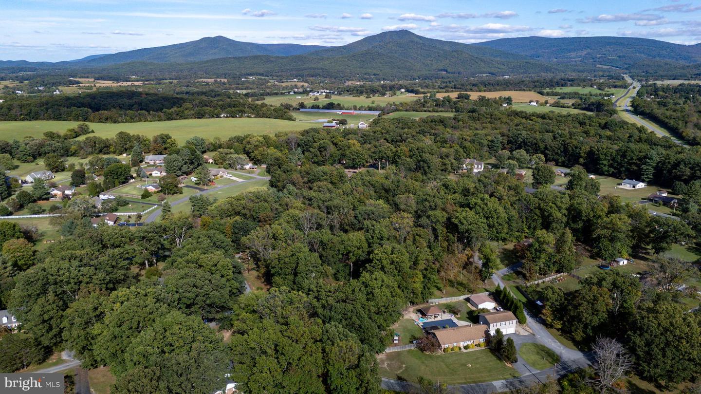 579 CIRCLE VIEW RD, LURAY, Virginia 22835, 3 Bedrooms Bedrooms, ,3 BathroomsBathrooms,Residential,For sale,579 CIRCLE VIEW RD,VAPA2005450 MLS # VAPA2005450
