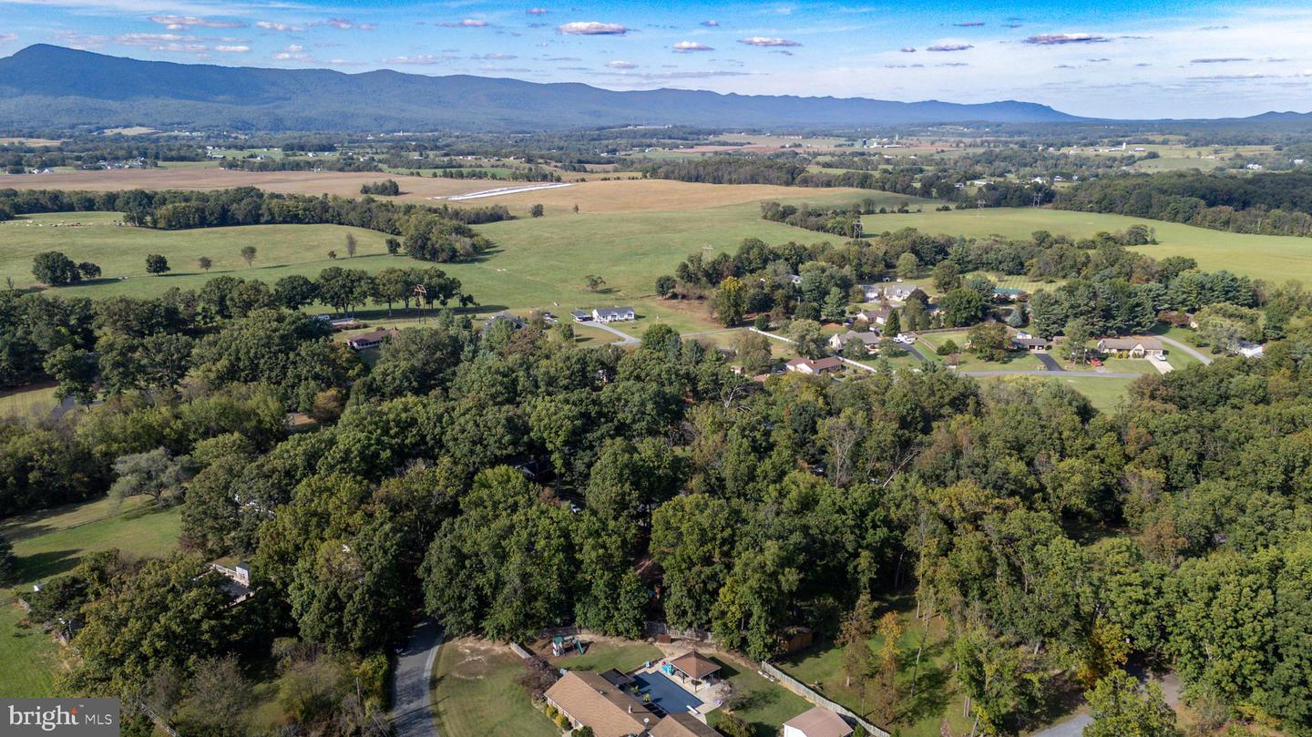 579 CIRCLE VIEW RD, LURAY, Virginia 22835, 3 Bedrooms Bedrooms, ,3 BathroomsBathrooms,Residential,For sale,579 CIRCLE VIEW RD,VAPA2005450 MLS # VAPA2005450